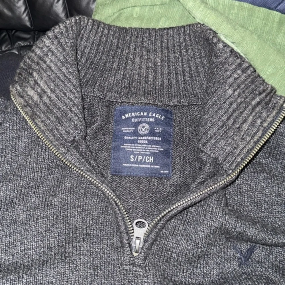 American Eagle Outfitters I Men’s I Quarter Zip I Knit Sweater I Size S